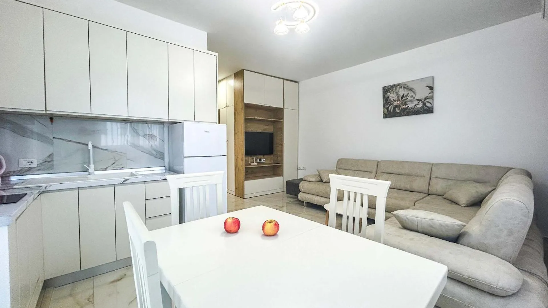 1326 Modern Apartment Golem  Albanien